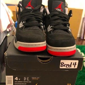Jordan Bred size 4y